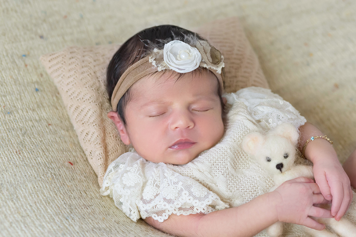 Maria Elisa de 13 dias, em suas fotos newborn em Pará de Minas.