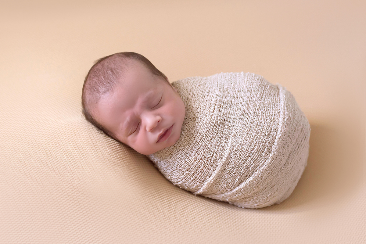 José Pedro em seu primeiro ensaio fotográfico, ensaio newborn em Para de Minas