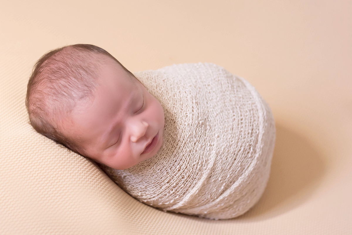 Ensaio de newborn do José Pedro de 12 dias. Ensaio realizado na cidade de Pará de Minas