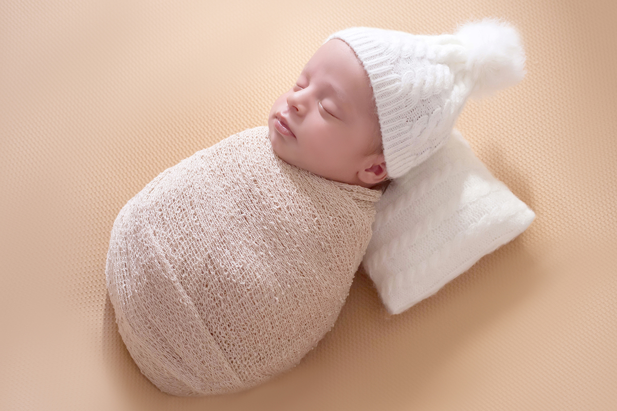 Foto de recém nascido realizada em Pará de Minas. Bebê José Pedro de 12 dias