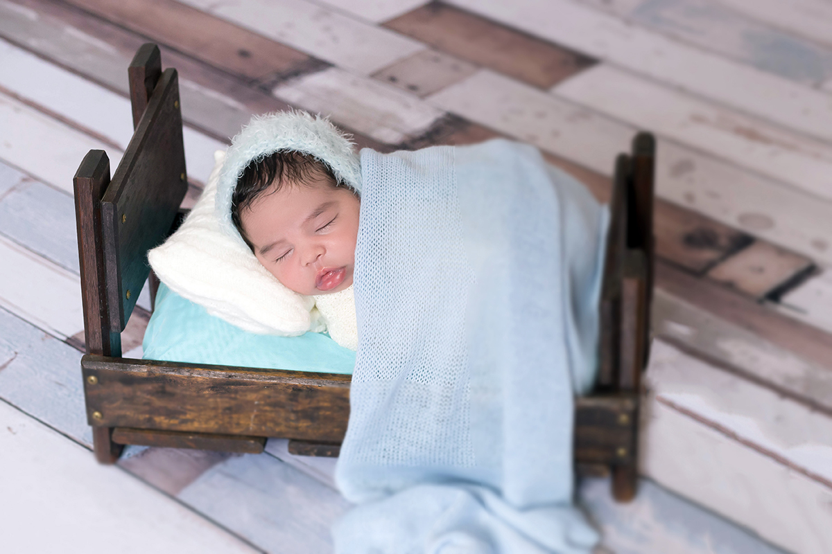 José Henrique no prop caminha, em suas fotografias de recem nascido em Para de Minas