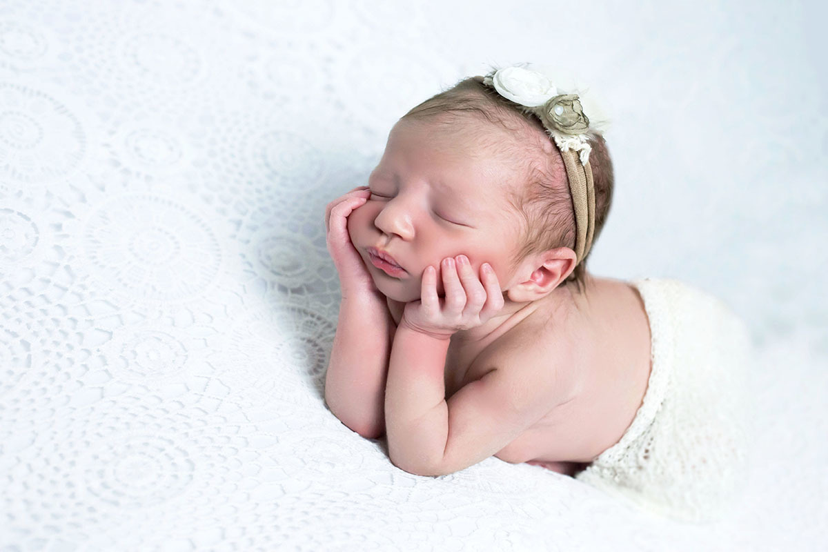 Ensaio de newborn da Alana em Pará de Minas