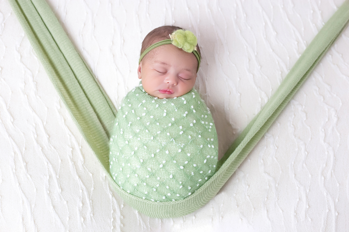 Ensaio de recén nascido da Maria de 11 dias. Fotos realizadas em Pará de Minas