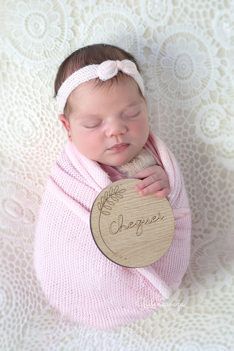 Ensaio newborn da Aurora de 12 dias. Fotos realizadas em Pará de Minas