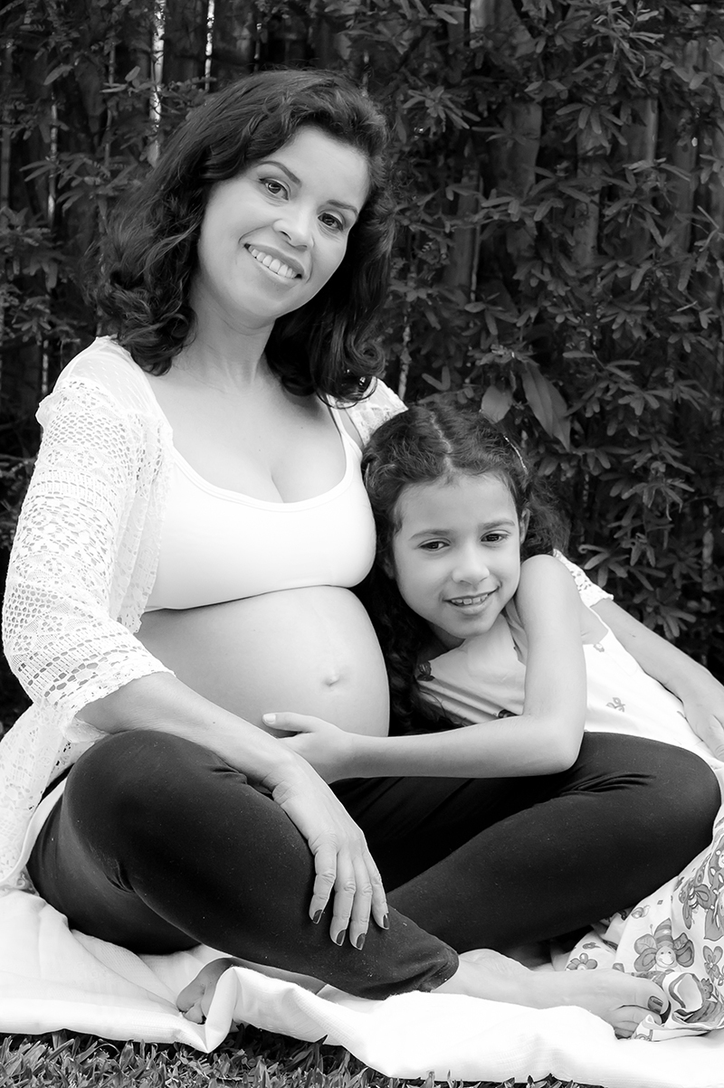 Ensaio de gestante em Curitiba, esperando pelo Luis. Ensaio no Jardim Botânico de Curitiba.