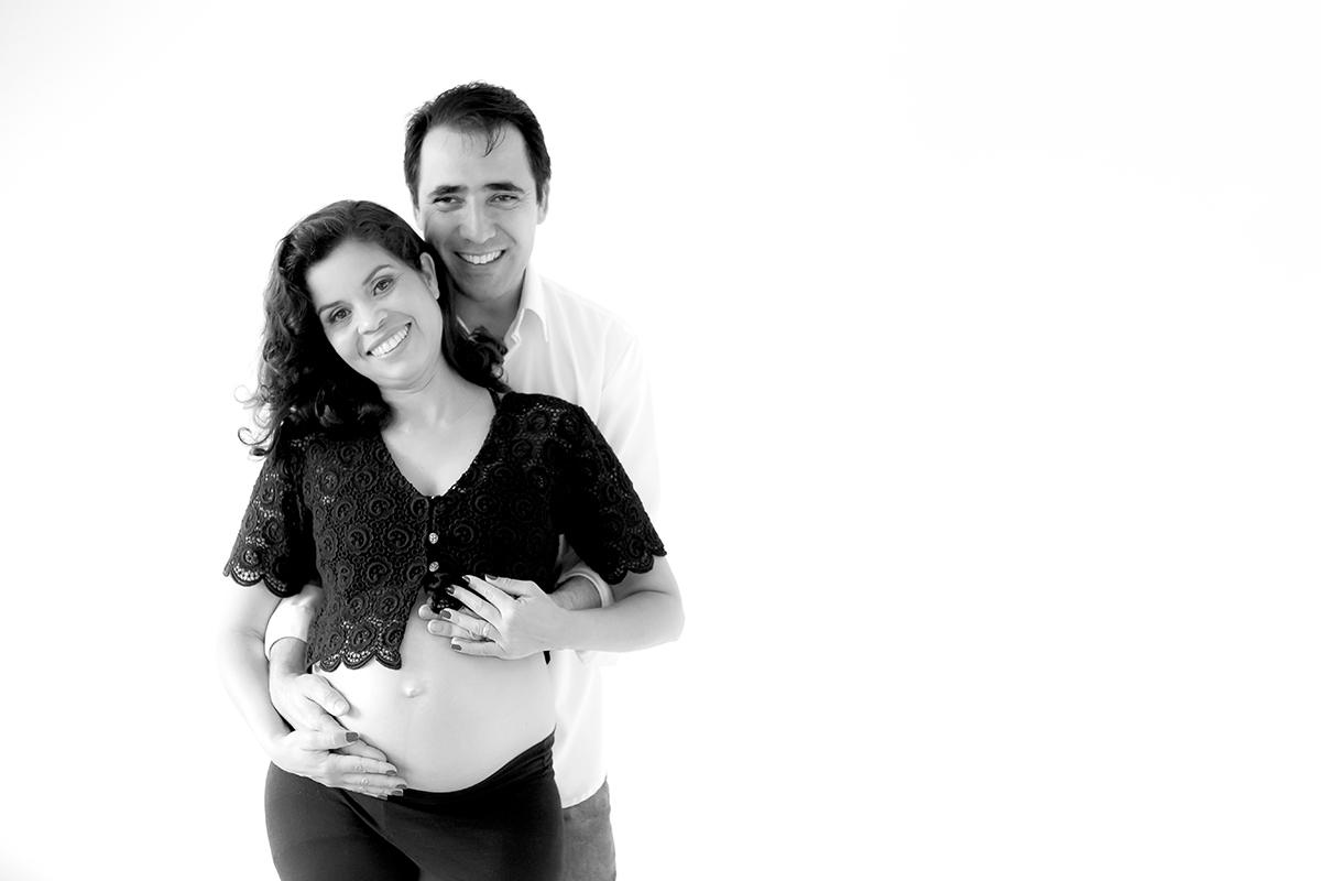 Ensaio de grávida na casa da cliente no Paraná, em Curitiba.