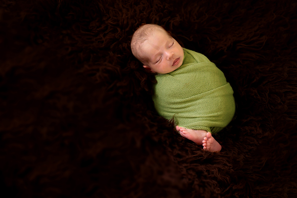 Book de newborn na cidade de Para de Minas do João Miguel de 17 dias.