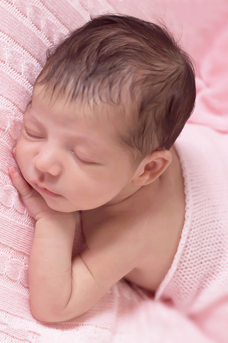 Ensaio de newborn em Para de Minas, da Eloah de 7 dias.