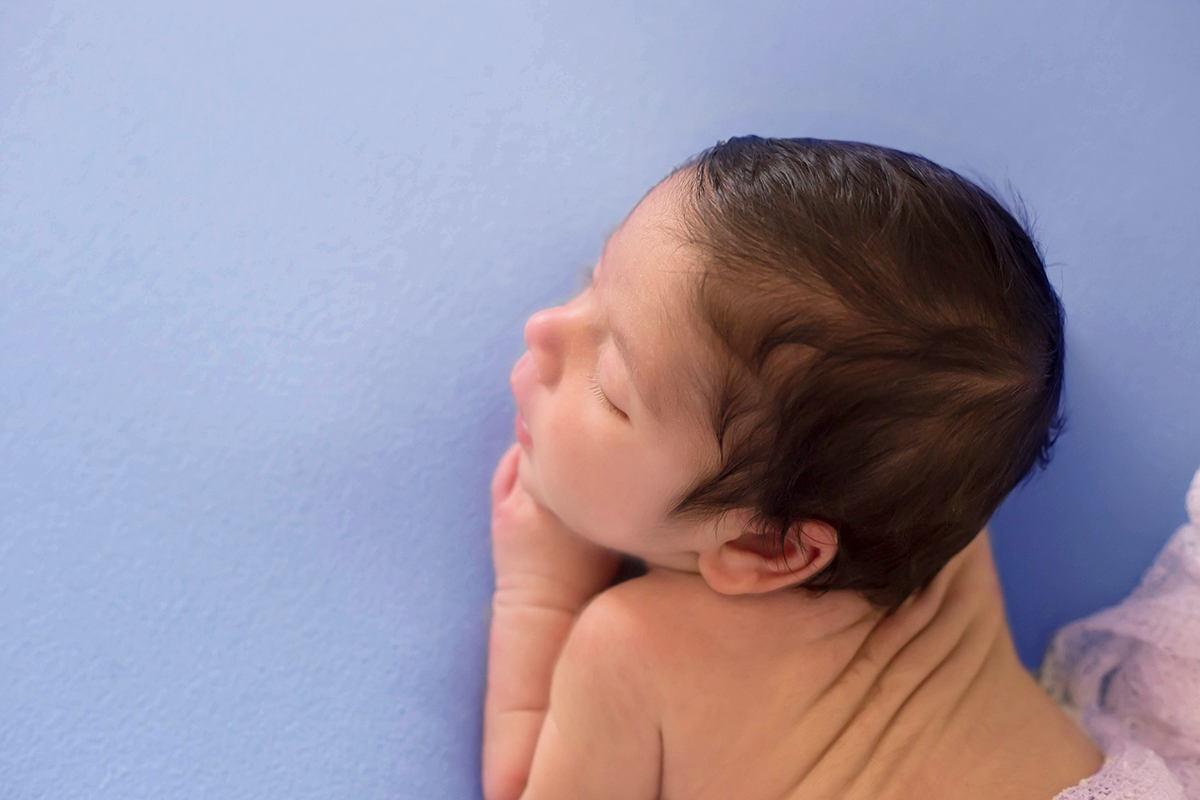 Fotografia de Newborn na cidade de Pará de Minas. Fotos do Bernardo de 11 dias.