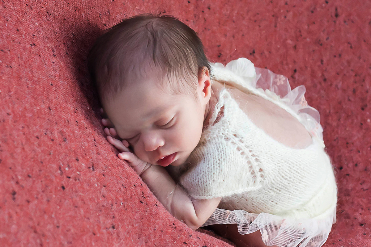Ensaio de newborn da Alice. uma princesinha de 16 dias, em Pará de Minas