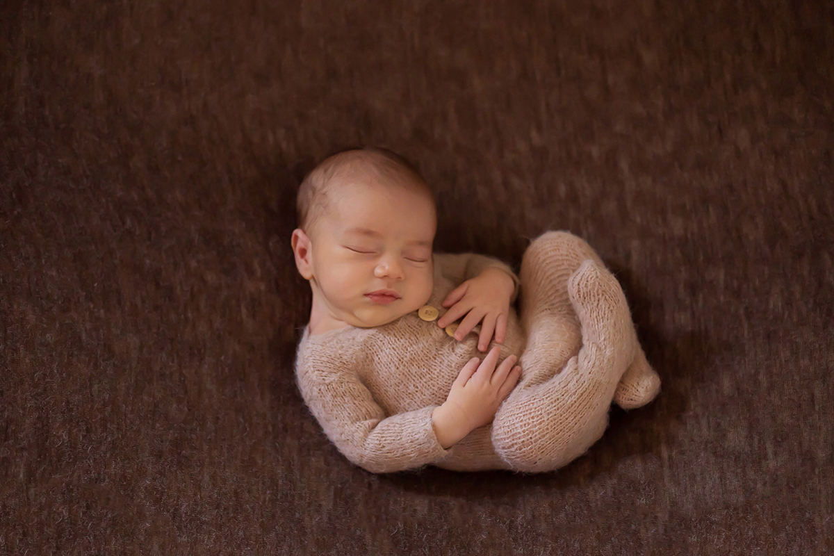 Fotografia de newborn do Anthony de apenas 10 dias em Pará de Minas.