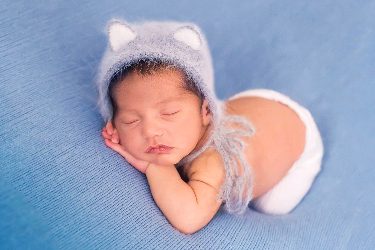 Hugo em seu Newborn com 10 dias em Para de Minas.