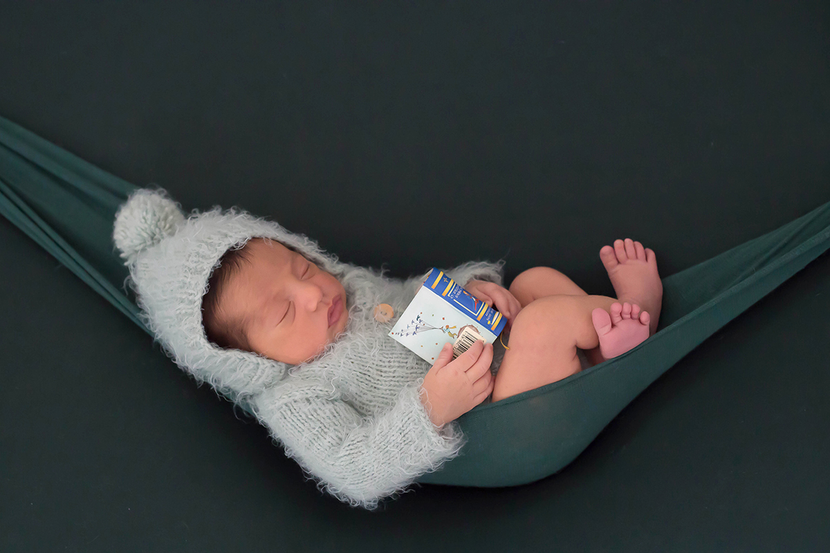 Fotos de recém nascidos do Hugo de 10 dias. Ensaio realizado em Pará de Minas