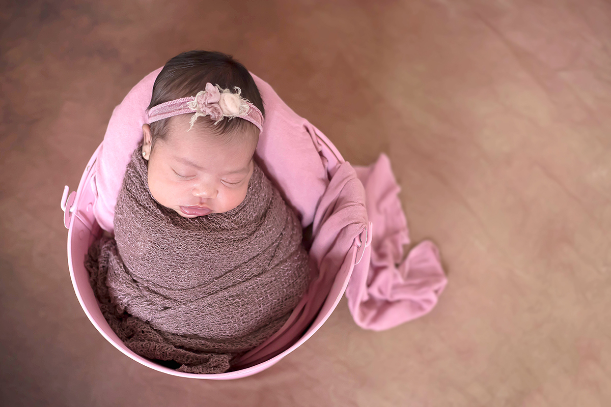 Fotos de recém nascidos da Elisa de 12 dias. Ensaio realizado na cidade  de Pará de Minas