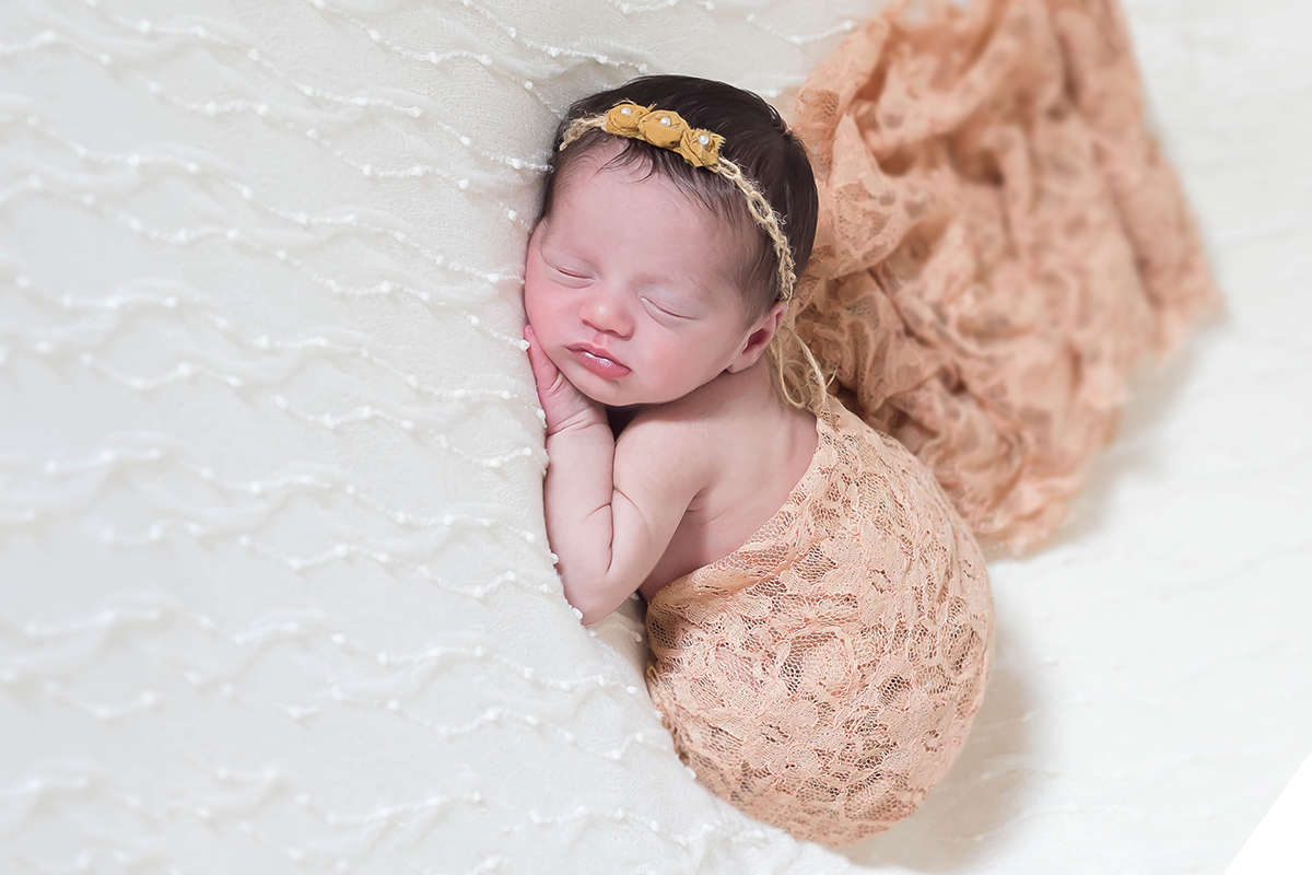 Fotos de newborn da Estela de 6 dias em Para de Minas