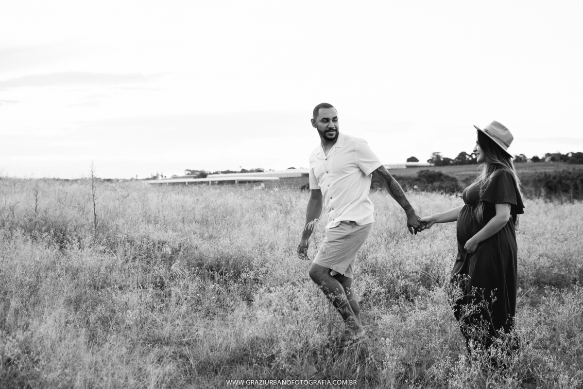 ensaio gestante no campo