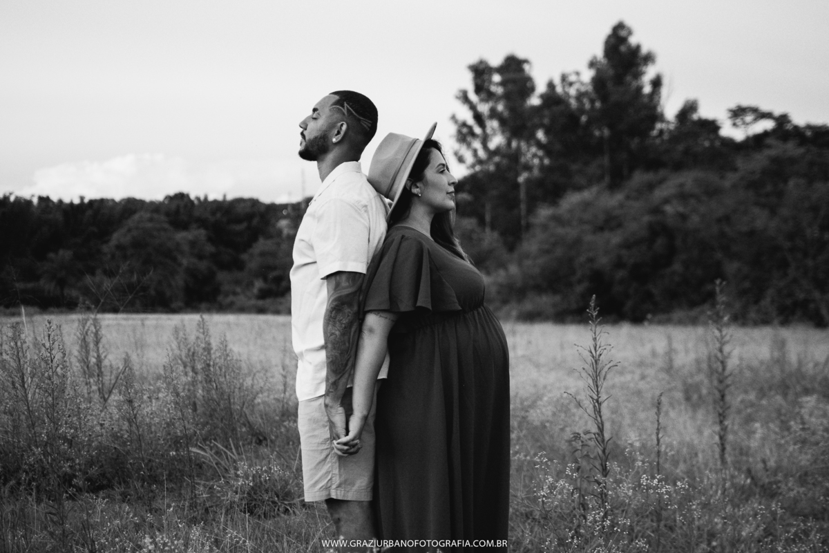 ensaio gestante no campo