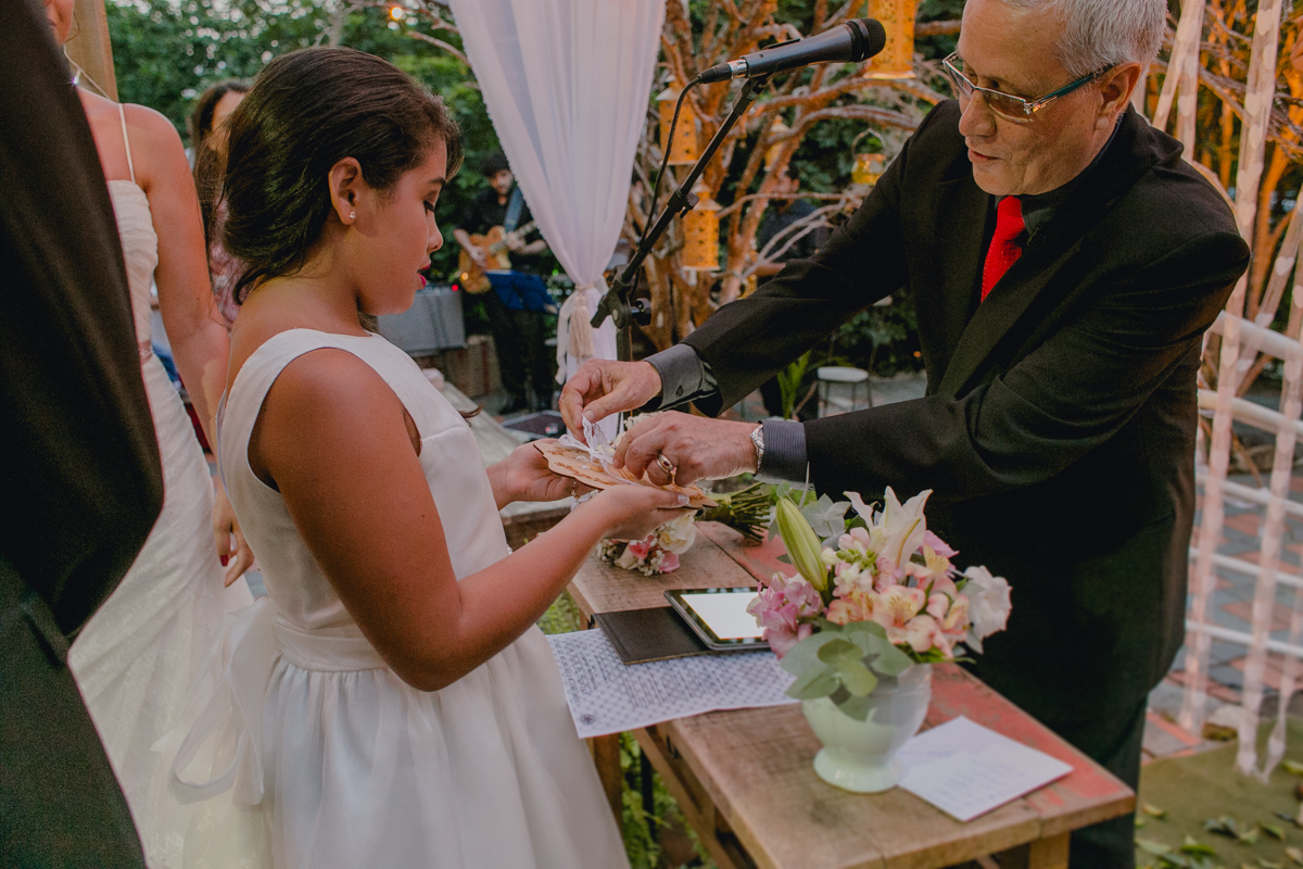 emotion fotografia, fotografia, fotografia de casamento, fotografo de casamento,fotografo de casamento em bh, bh fotografo, bh casamentos, casamento belo horizonte, amor, love, pre casamento,save the date,buque, vestido de noiva, noivas mineiras, sapato d