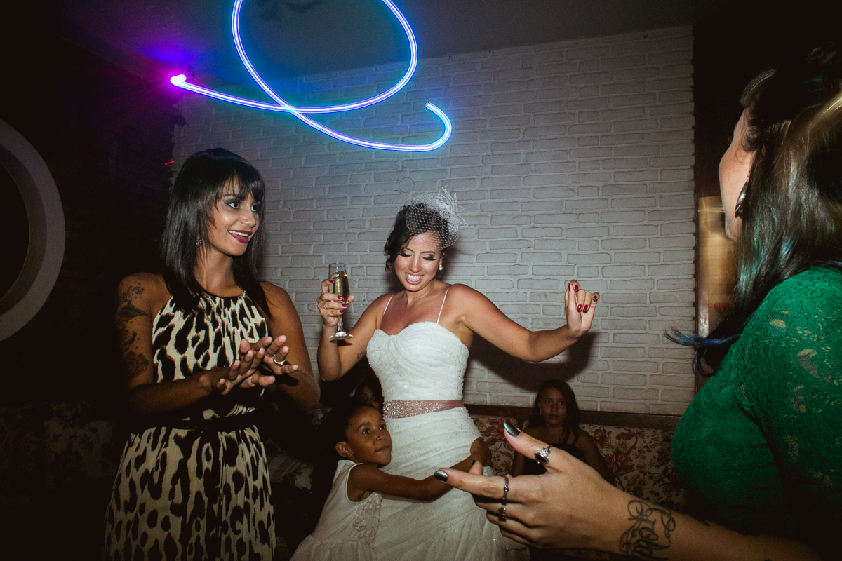 emotion fotografia, fotografia, fotografia de casamento, fotografo de casamento,fotografo de casamento em bh, bh fotografo, bh casamentos, casamento belo horizonte, amor, love, pre casamento,save the date,buque, vestido de noiva, noivas mineiras, sapato d