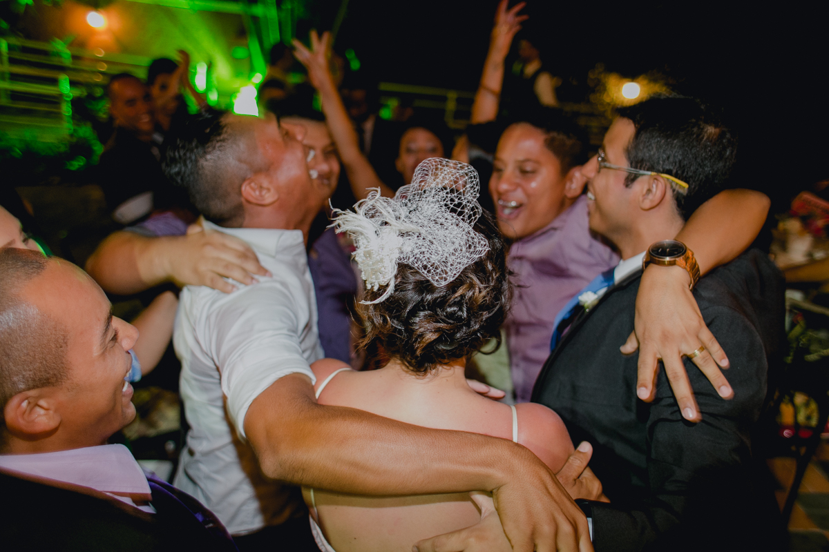 emotion fotografia, fotografia, fotografia de casamento, fotografo de casamento,fotografo de casamento em bh, bh fotografo, bh casamentos, casamento belo horizonte, amor, love, pre casamento,save the date,buque, vestido de noiva, noivas mineiras, sapato d