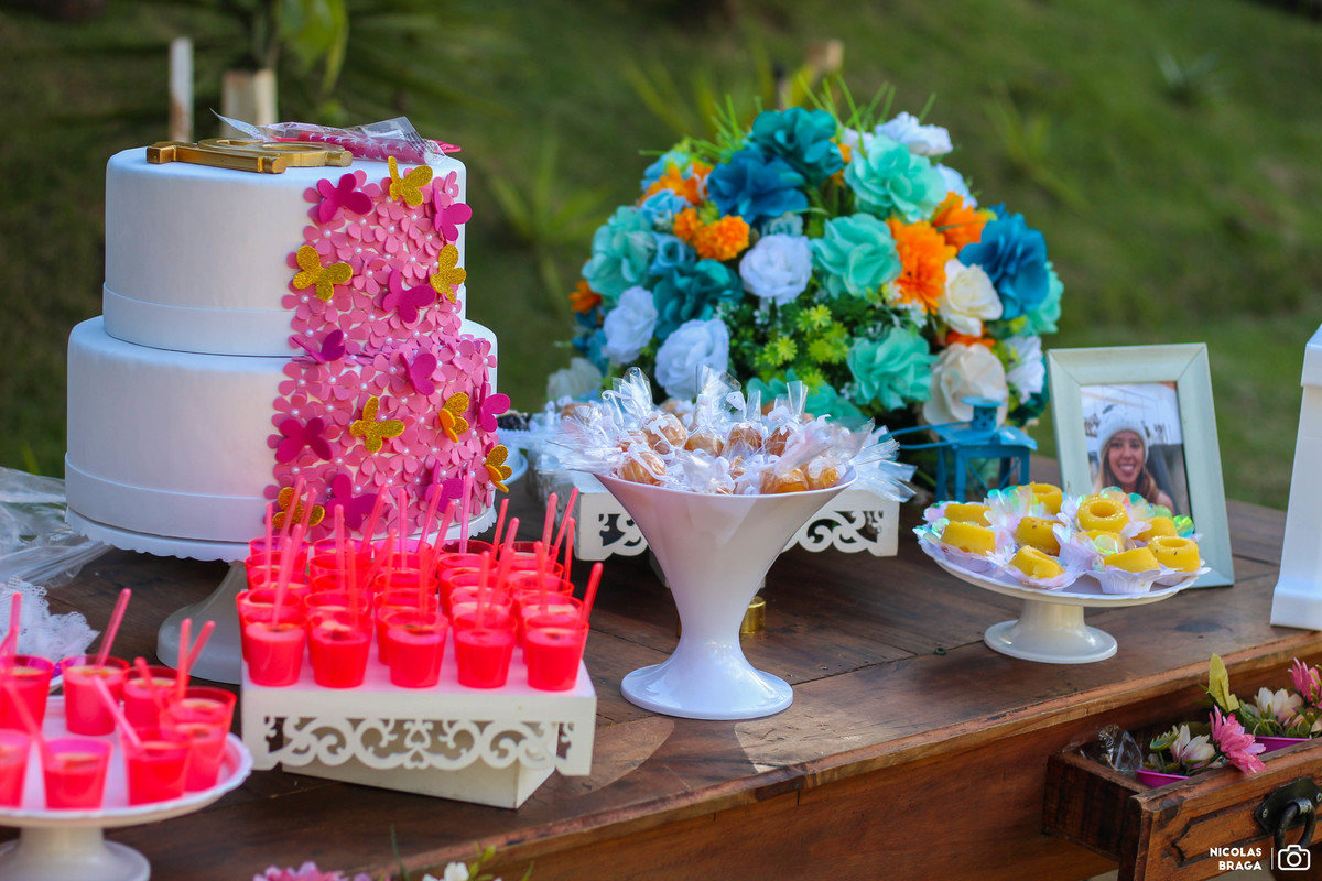 Decoração usando flores