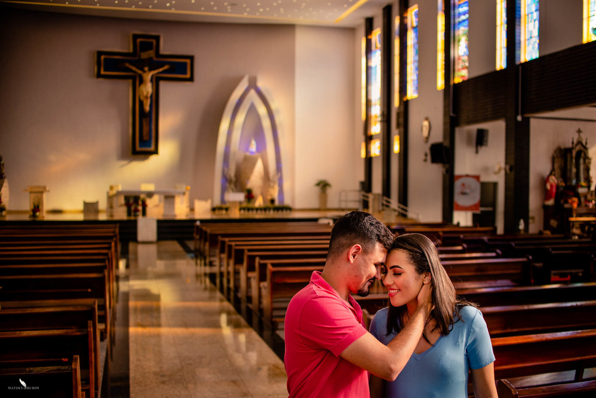 ensaio pré casamento na igreja