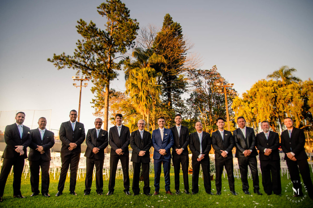 foto com padrinhos casamentos