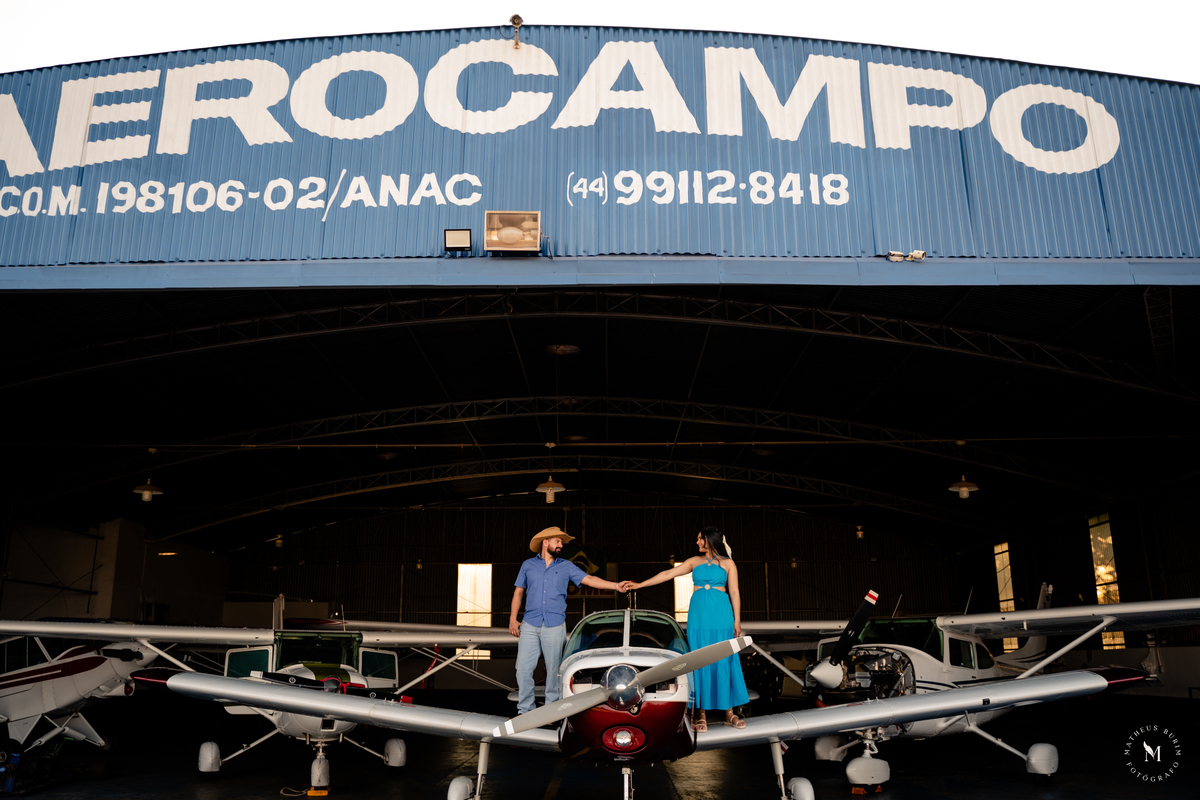 ensaio pre casamento avião aeroporto