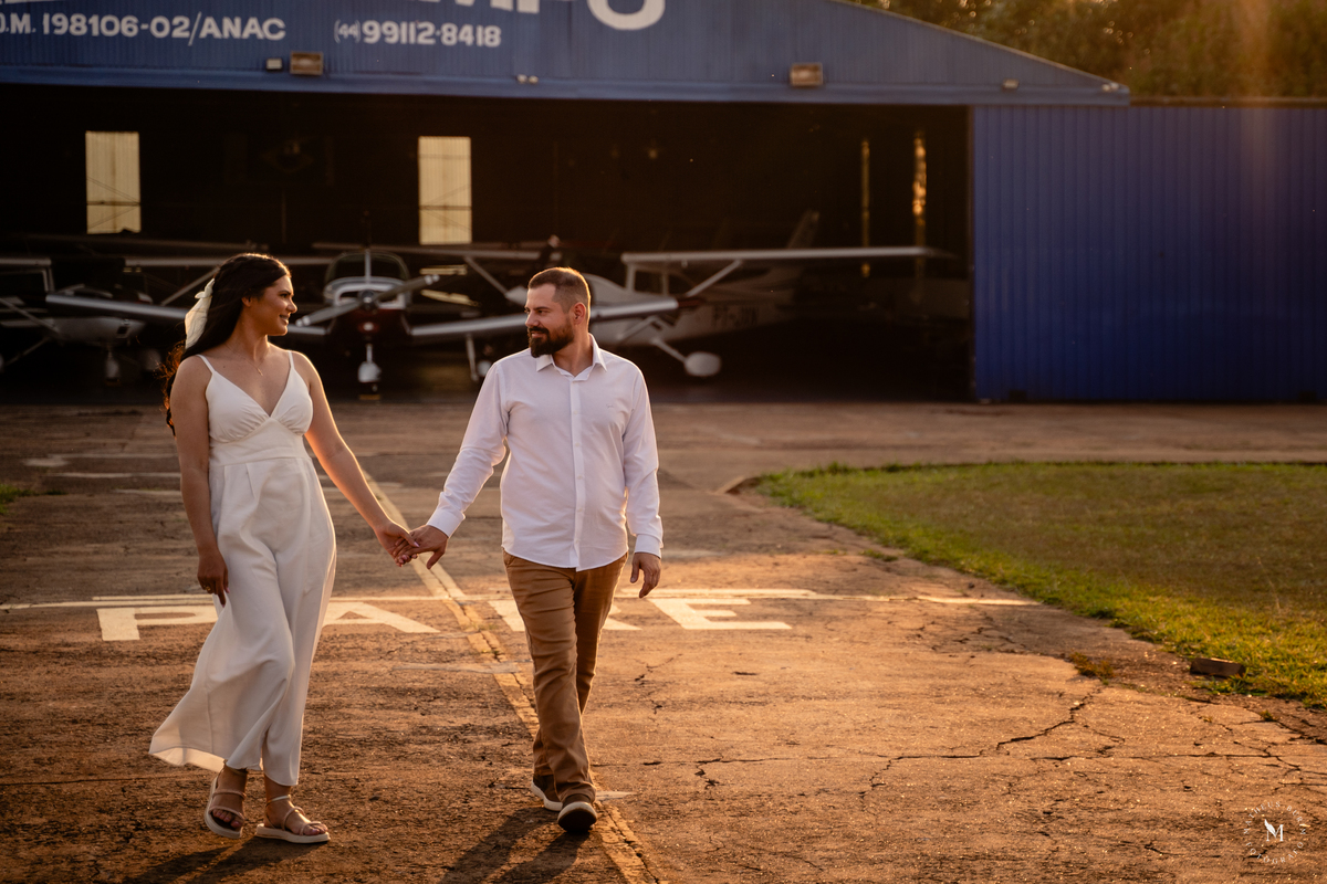ensaio pre casamento avião aeroporto
