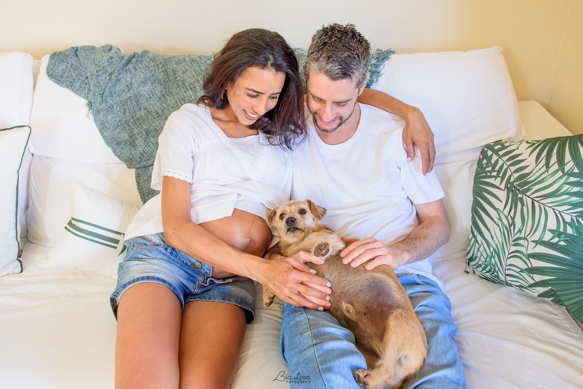 Ensaio Gestante Lifestyle em casa Campinas cachorro pet