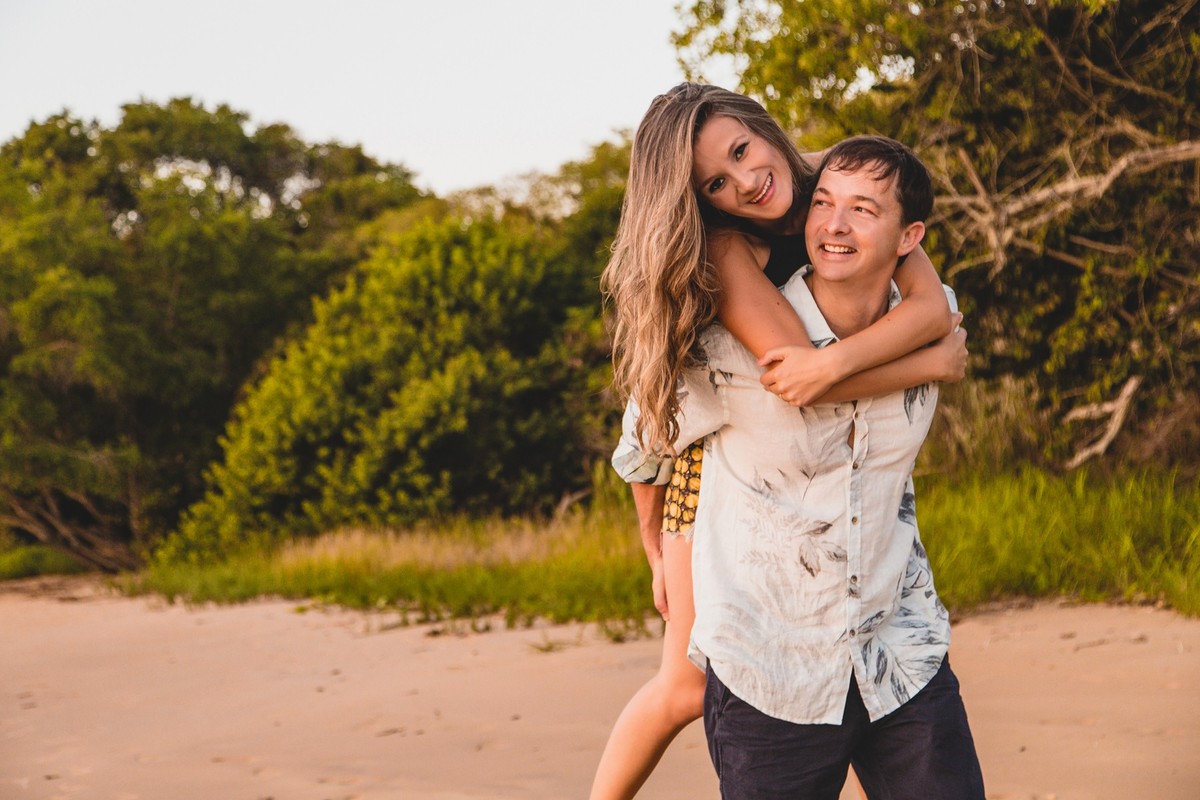 Fotos do ensaio de pré casamento de Rogelio e Lilian na praia de Anchieta ES