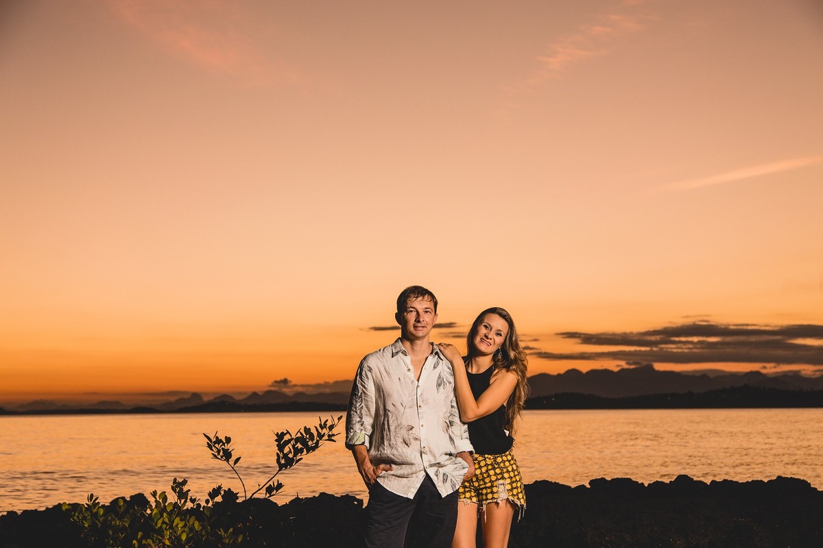 Fotos do ensaio de pré casamento de Rogelio e Lilian na praia de Anchieta ES