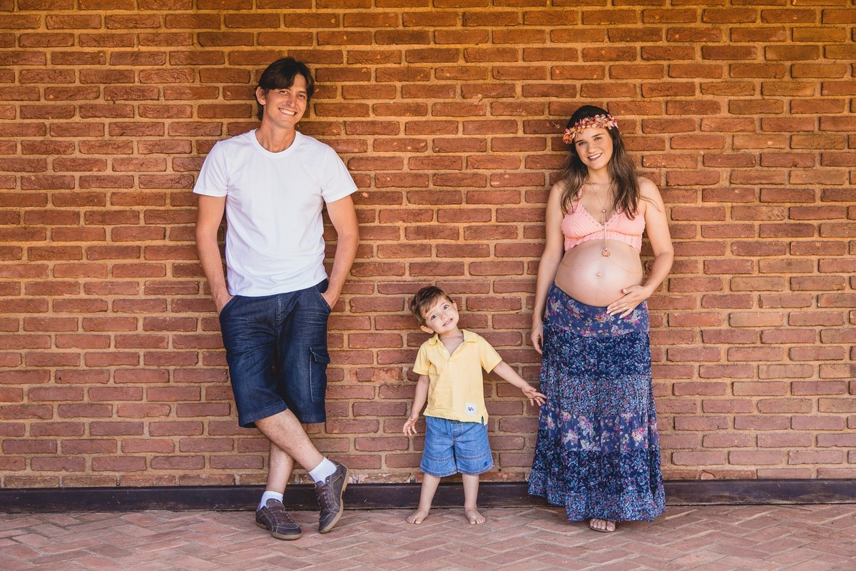 ensaio de gestante realizado em Vargem alta no sitio colina park com o casal de iconha