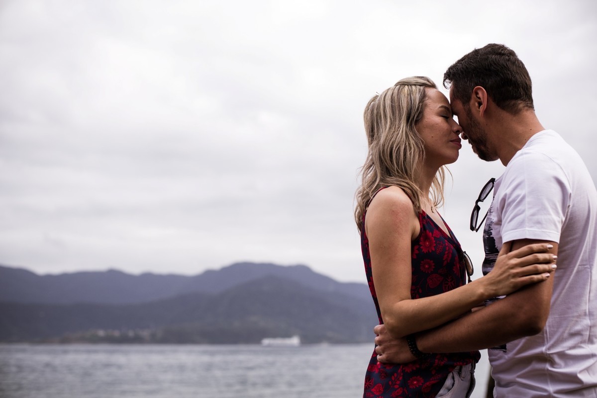 Pre Casamento na Praia, Ilhabela, Fotos na praia, Fotografo documental, Fotografo de casamento, Fotografo em Ilhabela, Fotos de casamento em Ilhabela, Pré Wedding em Ilhabela, Pre Wedding na praia, Ideia de Pré Wedding, Pre Wedding com Drone