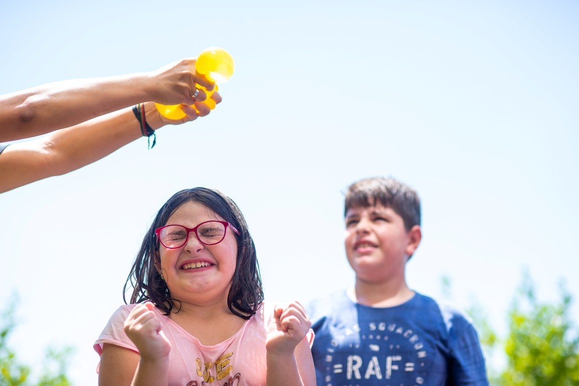 Aniversário em Casa, Alphaville, Fotografo documental, Aniversário Documental, Foto de guerra de bexiguinhas, Alphaville e Arredores, Fotografo de aniversario em alphaville, Fotografia feliz, Fotografia de criança, Fotografo de aniversário em Barueri