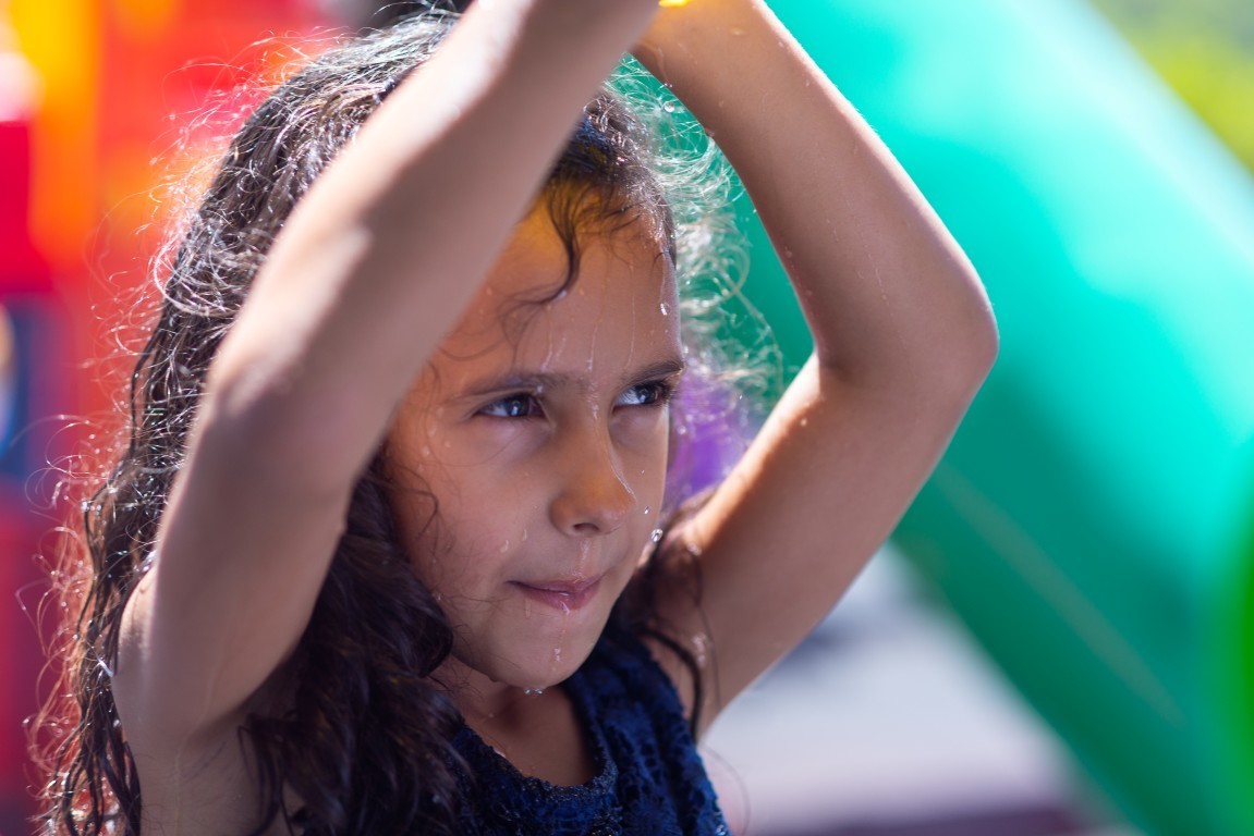 Aniversário em Casa, Alphaville, Fotografo documental, Aniversário Documental, Foto de guerra de bexiguinhas, Alphaville e Arredores, Fotografo de aniversario em alphaville, Fotografia feliz, Fotografia de criança, Fotografo de aniversário em Barueri