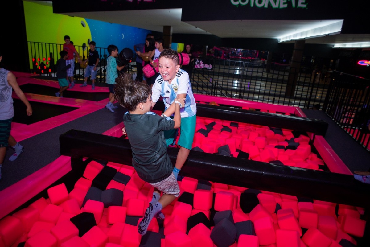 Fotografo Divertido, Fotografo de aniversario, Fotografo em SBC, Fotografo em São Caetano, Fotografo UP Trampolim Park, UP Trampolim, Fotografia UP Trampolim SBC, extra SBC, Fotografo documental, Fotografo da familia