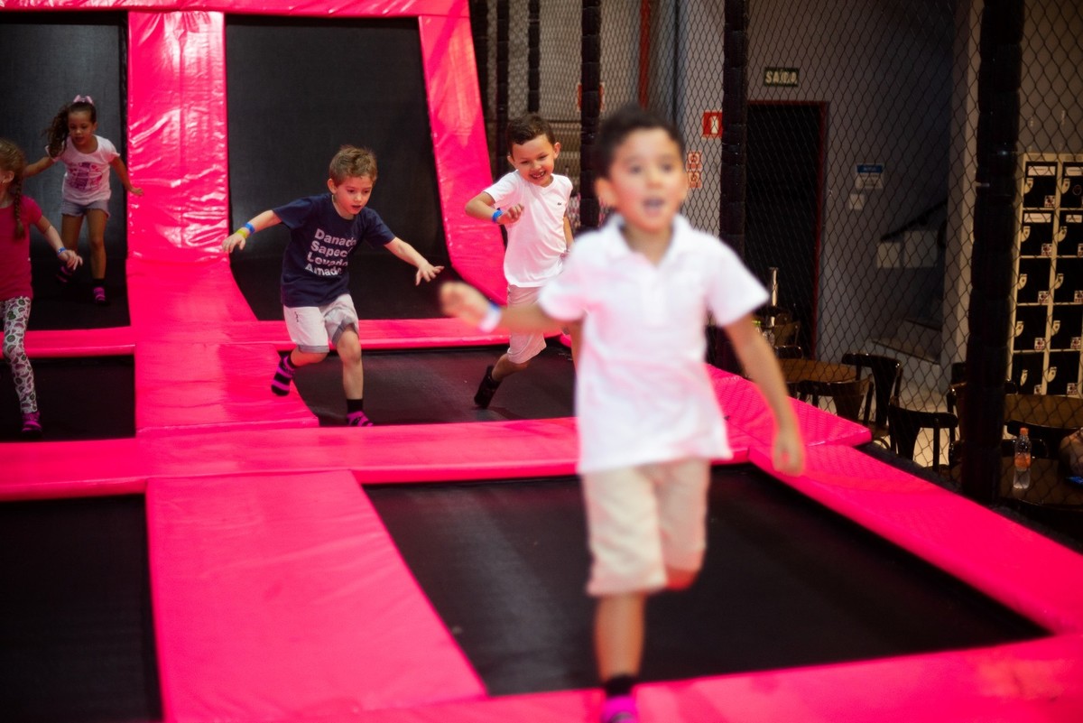 Fotografo Divertido, Fotografo em Barueri, Fotografo em Osasco, Fotografo em Alphaville, Fotografo Up Trampolim, Fotos Cama elastica, Up Trampolim Park, Up Trampolim Park alphaville, Decoração Thais Lopes 