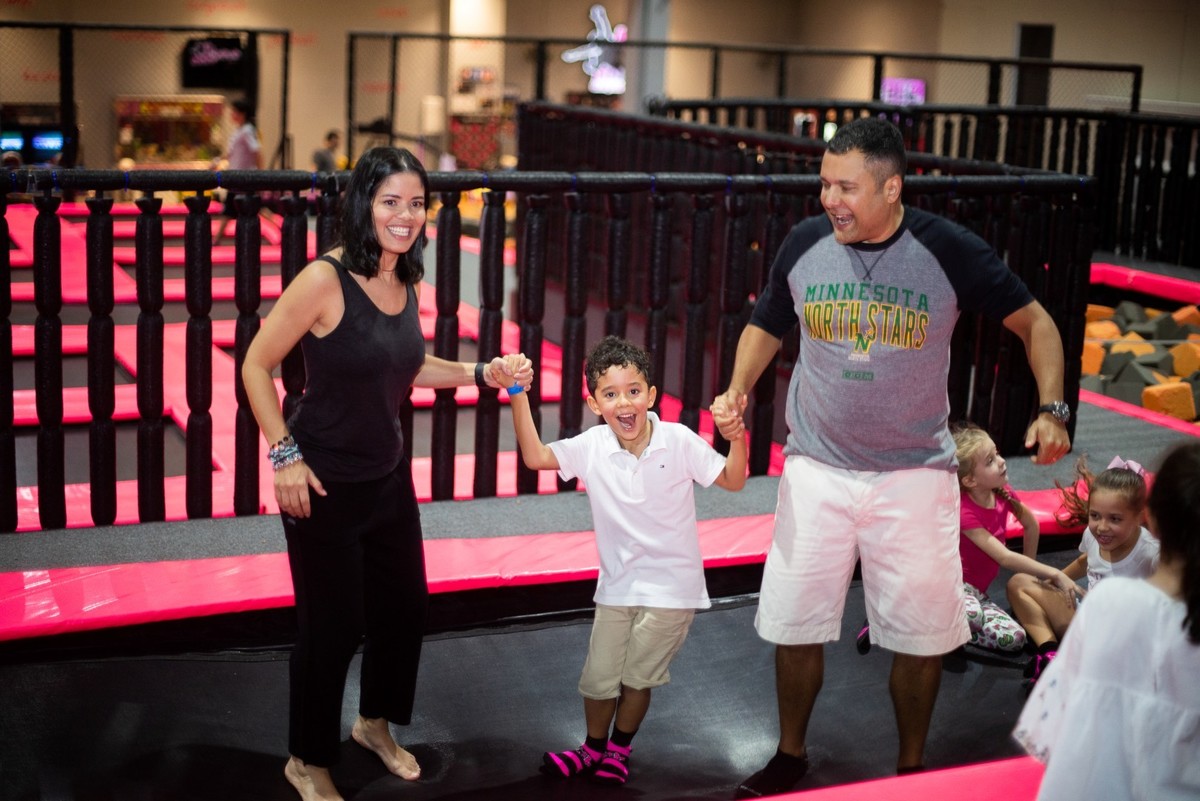 Fotografo Divertido, Fotografo em Barueri, Fotografo em Osasco, Fotografo em Alphaville, Fotografo Up Trampolim, Fotos Cama elastica, Up Trampolim Park, Up Trampolim Park alphaville, Decoração Thais Lopes 