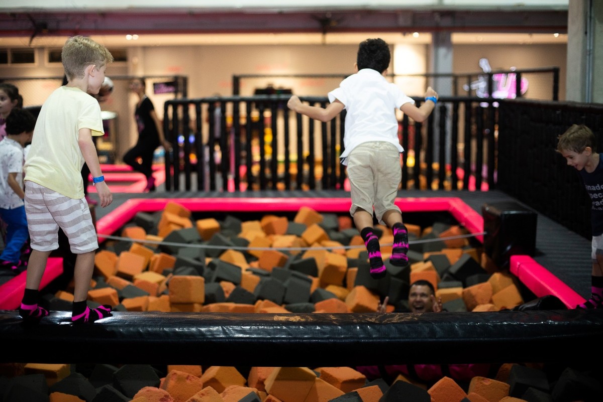 Fotografo Divertido, Fotografo em Barueri, Fotografo em Osasco, Fotografo em Alphaville, Fotografo Up Trampolim, Fotos Cama elastica, Up Trampolim Park, Up Trampolim Park alphaville, Decoração Thais Lopes 