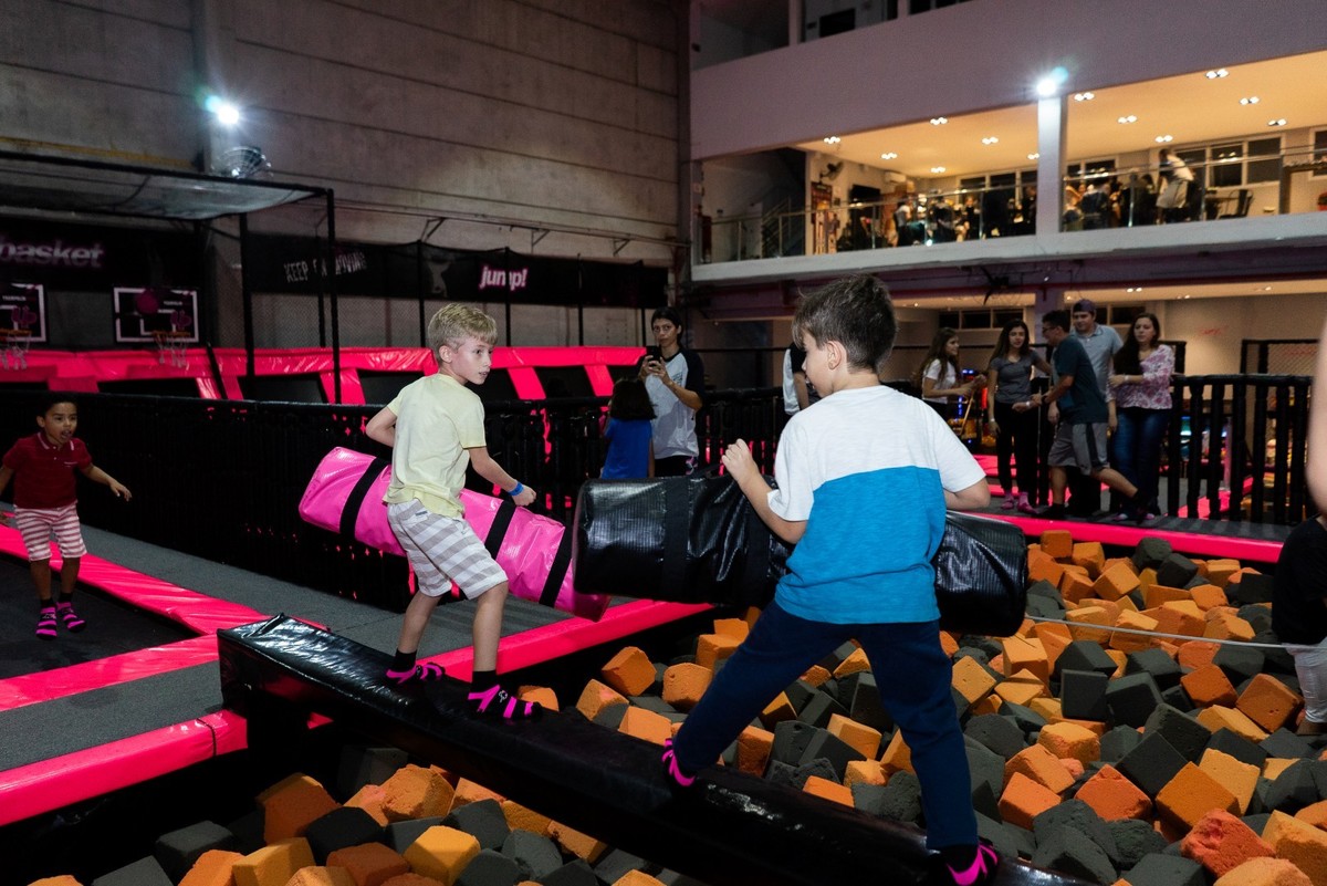 Fotografo Divertido, Fotografo em Barueri, Fotografo em Osasco, Fotografo em Alphaville, Fotografo Up Trampolim, Fotos Cama elastica, Up Trampolim Park, Up Trampolim Park alphaville, Decoração Thais Lopes 