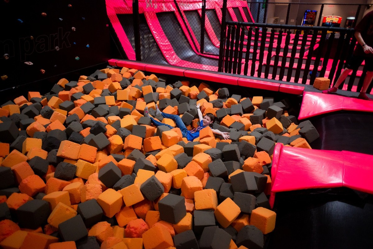 Fotografo Divertido, Fotografo em Barueri, Fotografo em Osasco, Fotografo em Alphaville, Fotografo Up Trampolim, Fotos Cama elastica, Up Trampolim Park, Up Trampolim Park alphaville, Decoração Thais Feliciano