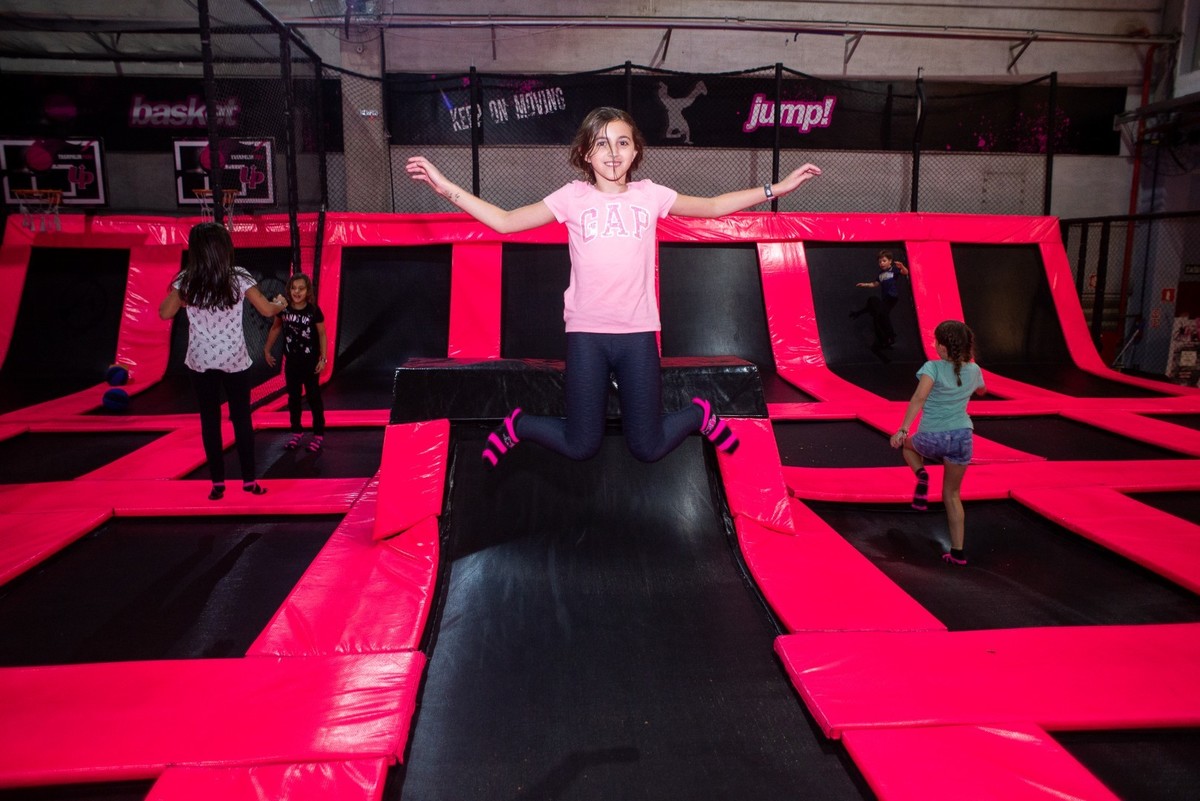 UP TRAMPOLIM Park, Festa em trampolim, fotografo infantil em alphaville, fotografo de festa, fotografo em Barueri, fotografo documental