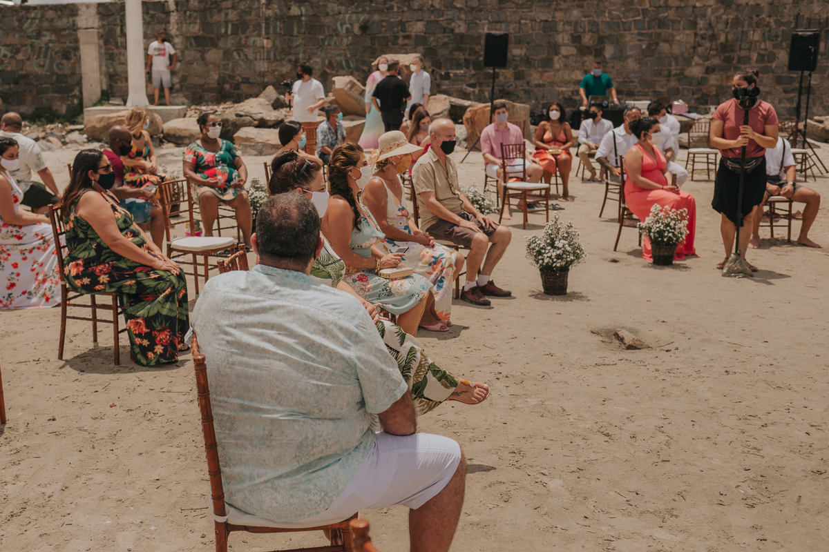 cerimonia de casamento na praia de são vicente, celebração intimista