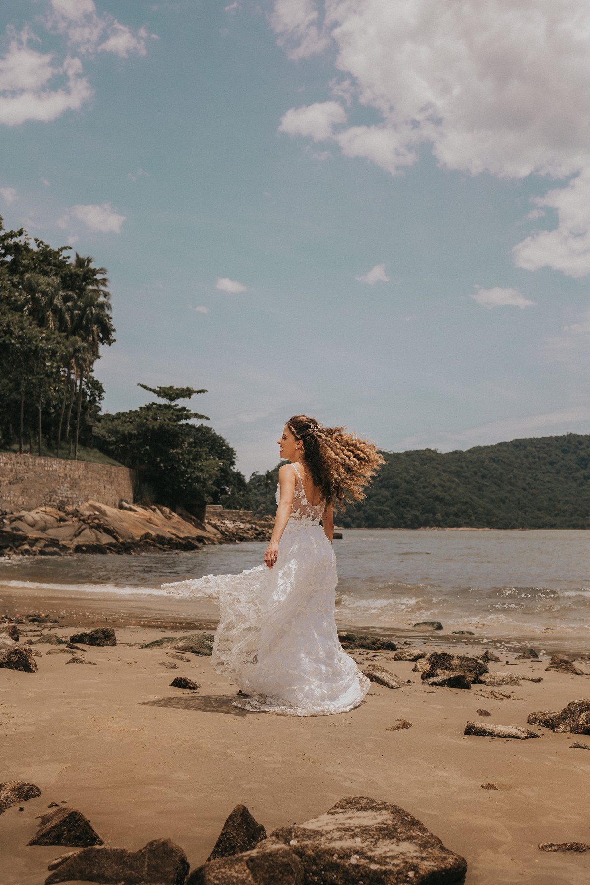 fotos de noiva na praia, dia da noiva, casamento de dia
