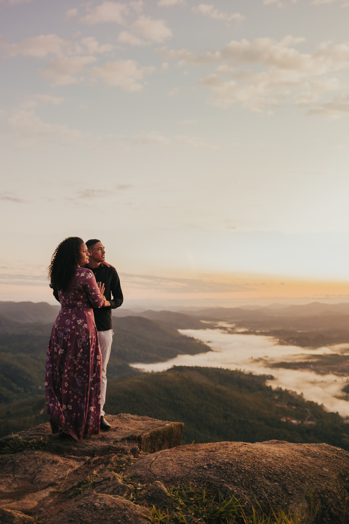 Nascer do Sol no pico do olho d'água em Mairiporã