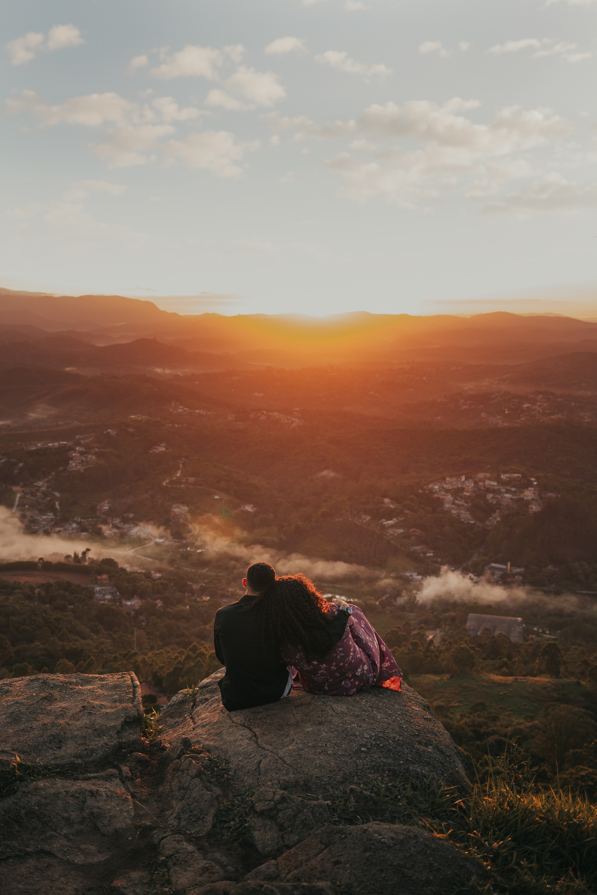 Noivos no pico do olho d'água em Mairiporã