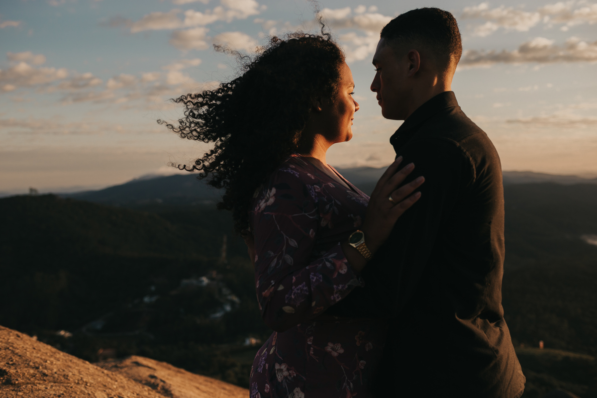 Nascer do Sol no pico do olho d'água em Mairiporã