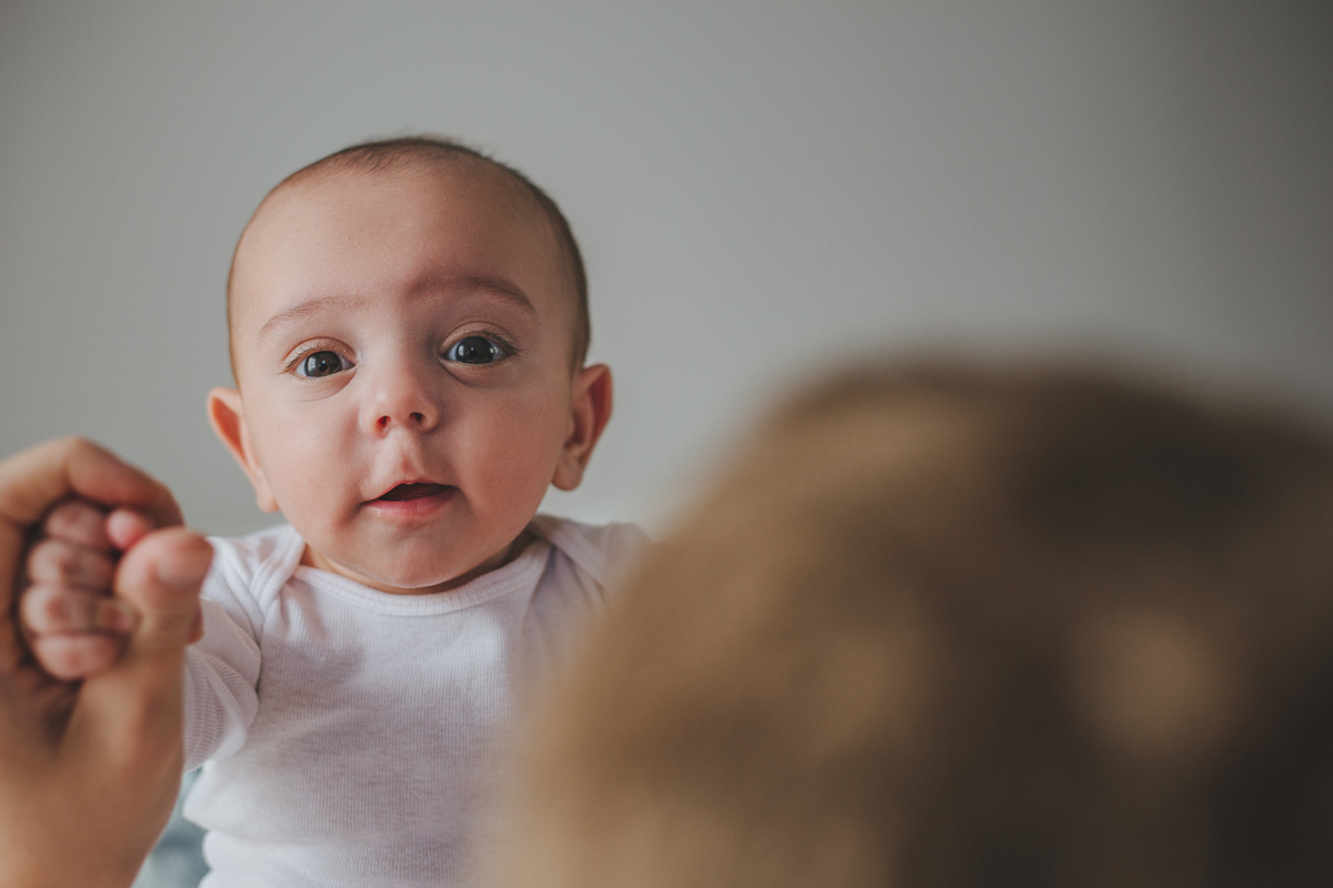 Lifestyle Família Fotos em Casa Documental Plantação Girassol Botucatu