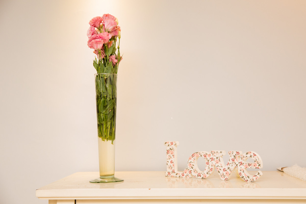 decoração de flores e amor de festa de debutante